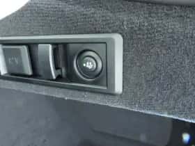BMW i4 (2025) thumbnail 38