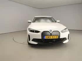 BMW i4 (2025) thumbnail 5