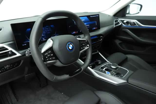 BMW i4 (2025) thumbnail 6