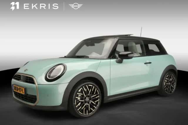 MINI Cooper (2025) thumbnail 1
