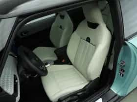 MINI Cooper (2025) thumbnail 14