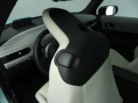 MINI Cooper (2025) thumbnail 15