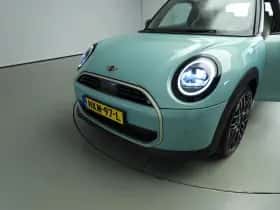 MINI Cooper (2025) thumbnail 29