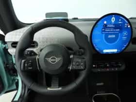 MINI Cooper (2025) thumbnail 10