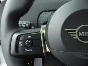 MINI Countryman (2025) thumbnail 13