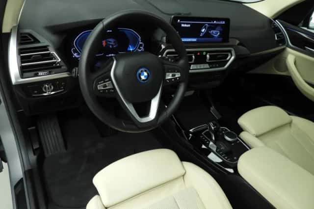 BMW X3 (2024) thumbnail 6