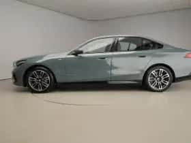 BMW i5 (2025) thumbnail 2