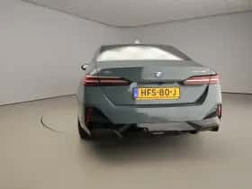 BMW i5 (2025) thumbnail 3