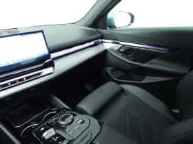 BMW i5 (2025) thumbnail 39