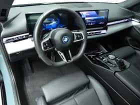 BMW i5 (2025) thumbnail 6