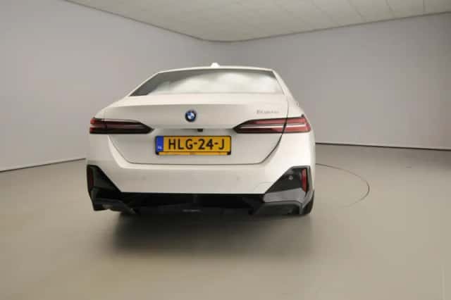 BMW 5-Serie (2025) thumbnail 3