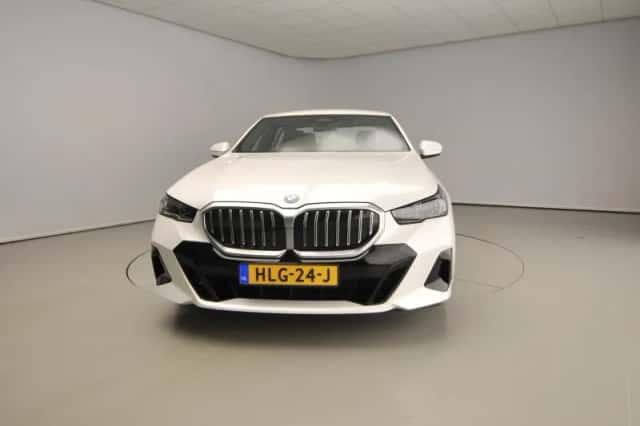 BMW 5-Serie (2025) thumbnail 5