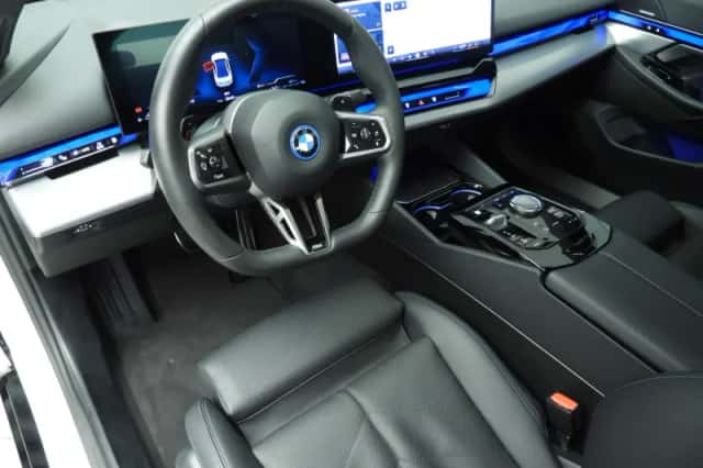 BMW 5-Serie (2025) thumbnail 6