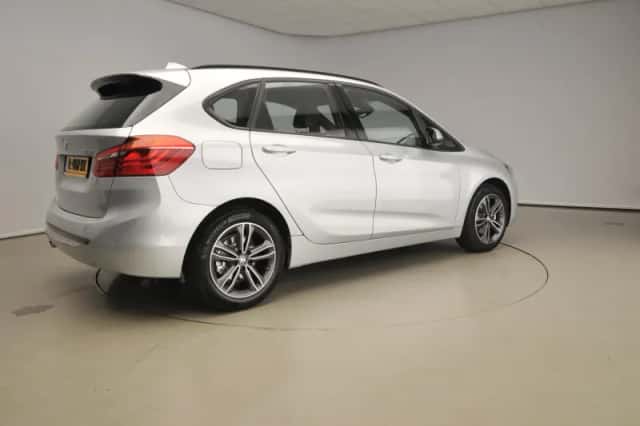 BMW 2-Serie (2021) thumbnail 2