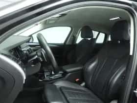 BMW X4 (2019) thumbnail 7