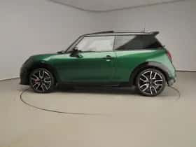 MINI Cooper (2025) thumbnail 3