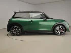 MINI Cooper (2025) thumbnail 4