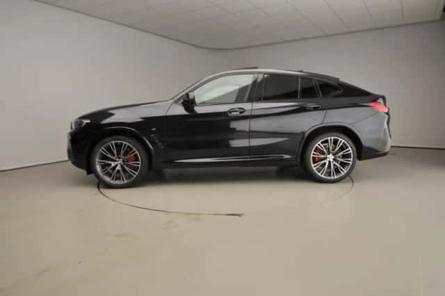 BMW X4 (2026) thumbnail 2