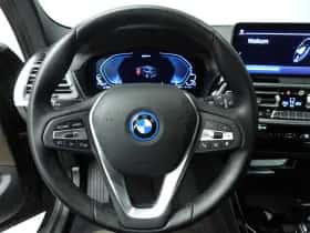 BMW X3 (2023) thumbnail 11