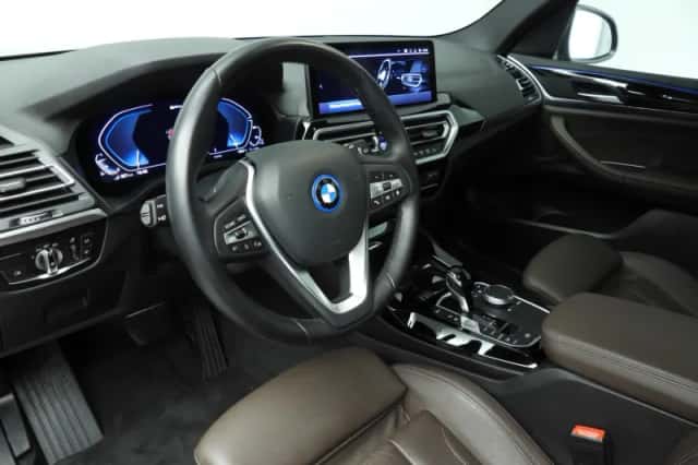 BMW X3 (2023) thumbnail 6