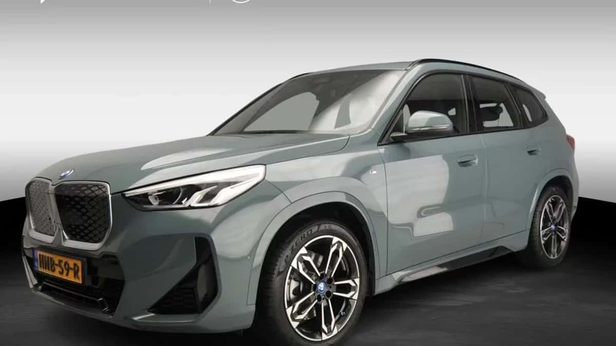 BMW iX1 (2025) — foto 1