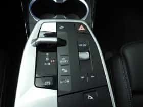 BMW iX1 (2025) thumbnail 16
