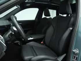 BMW iX1 (2025) thumbnail 7