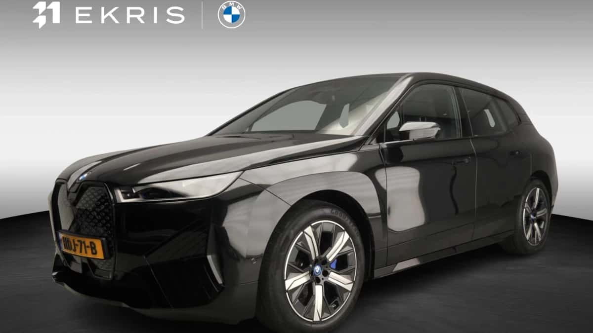 BMW iX (2025) — foto 1