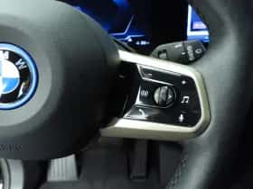 BMW iX (2025) thumbnail 15