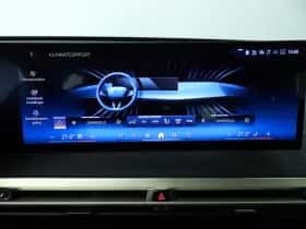 BMW iX (2025) thumbnail 34