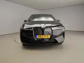 BMW iX (2025) thumbnail 5