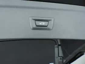 BMW iX (2025) thumbnail 44