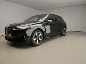 BMW iX (2025) thumbnail 49