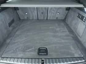 BMW iX (2025) thumbnail 9