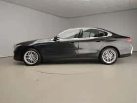 BMW 5-Serie (2024) thumbnail 2