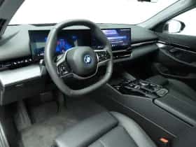 BMW 5-Serie (2024) thumbnail 6