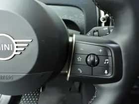 MINI Countryman (2024) thumbnail 15