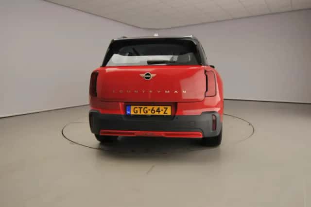 MINI Countryman (2024) thumbnail 3