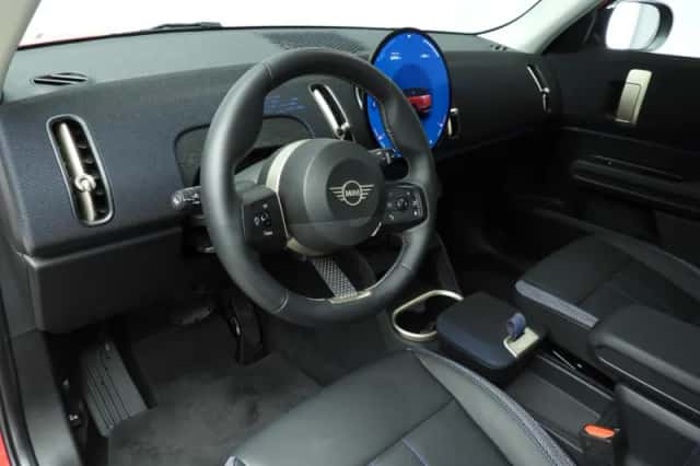 MINI Countryman (2024) thumbnail 6