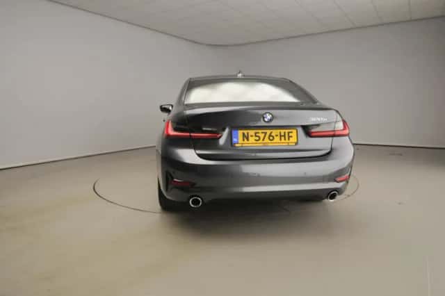 BMW 3-Serie (2021) thumbnail 3