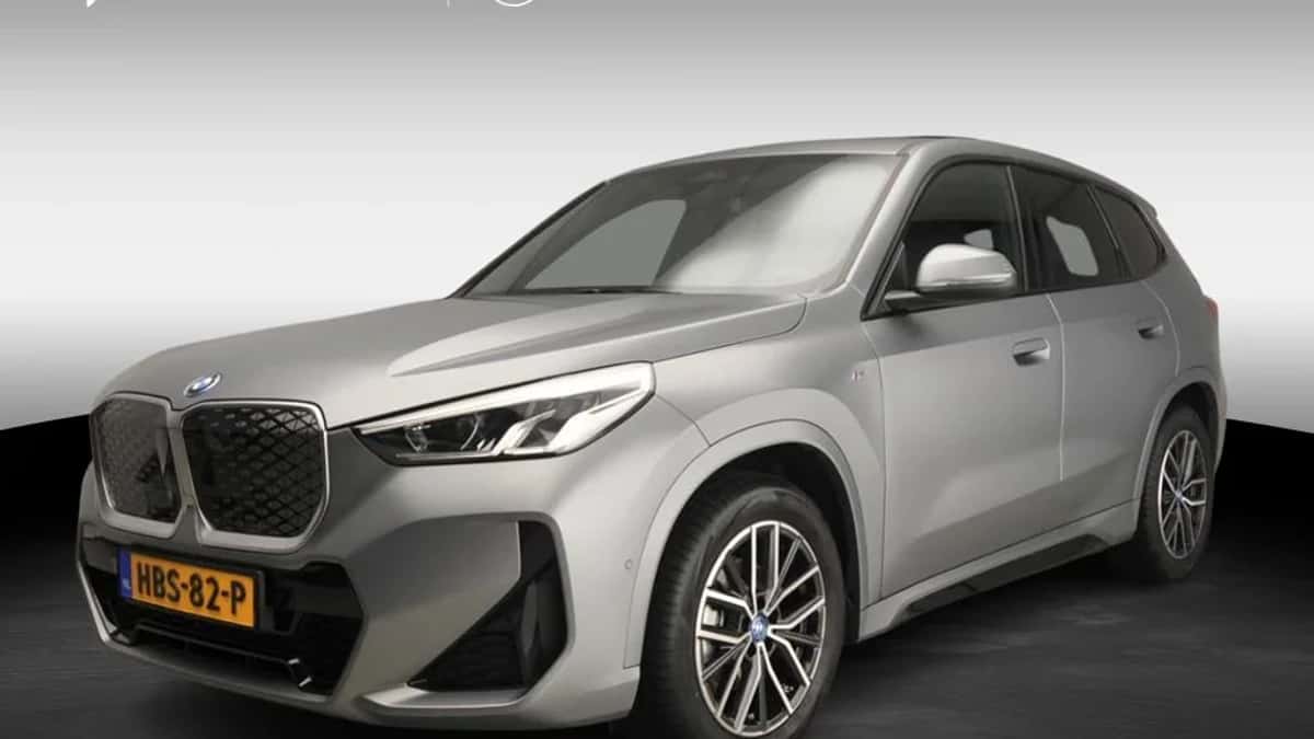BMW iX1 (2025) — foto 1