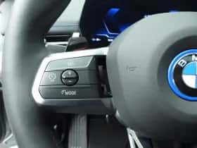 BMW iX1 (2025) thumbnail 15