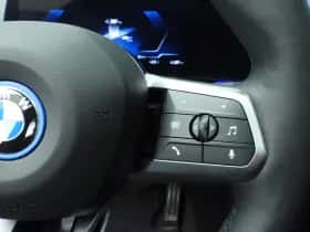 BMW iX1 (2025) thumbnail 16