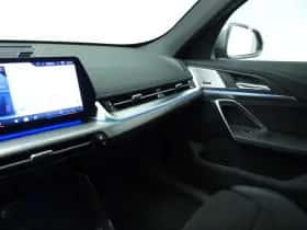 BMW iX1 (2025) thumbnail 17
