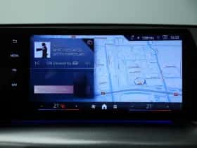 BMW iX1 (2025) thumbnail 18