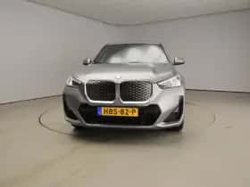 BMW iX1 (2025) thumbnail 5
