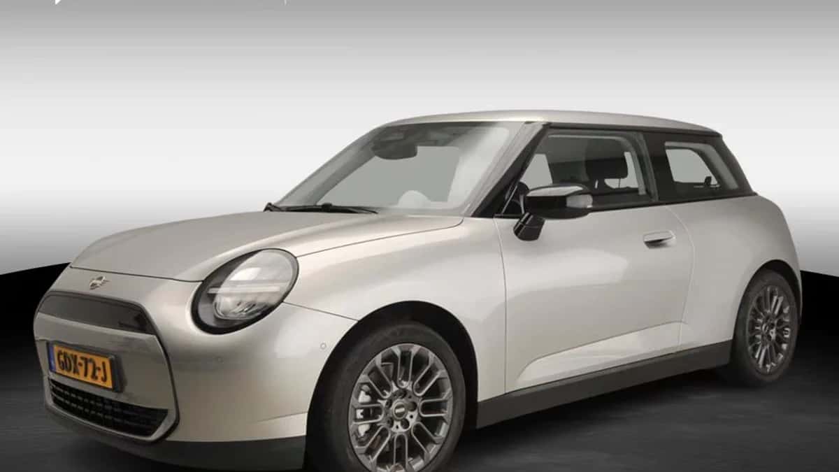MINI Cooper (2024) — foto 1