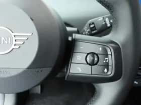 MINI Cooper (2024) thumbnail 15