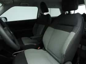 MINI Cooper (2024) thumbnail 7