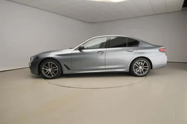 BMW 5-Serie (2021) thumbnail 2